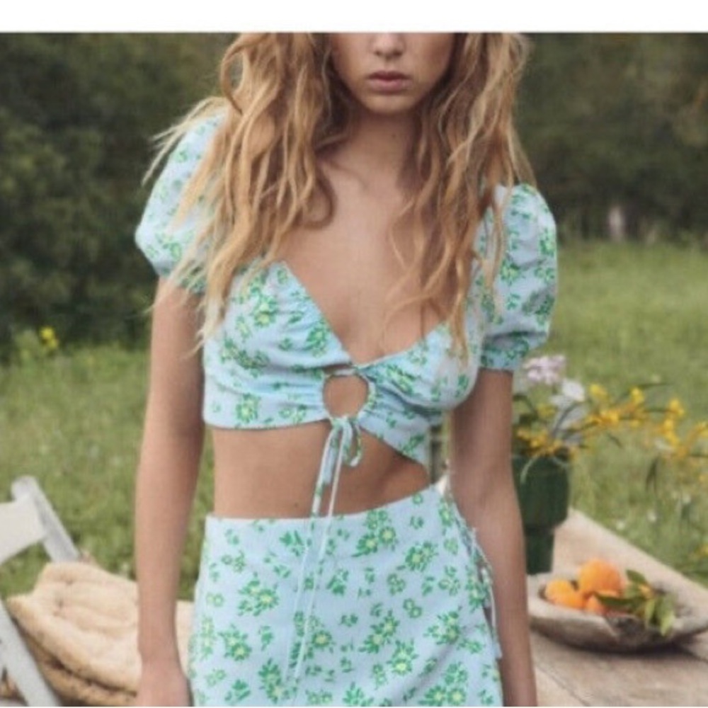 Zara DAISY Floral LINEN BLEND CROP TOP NWT